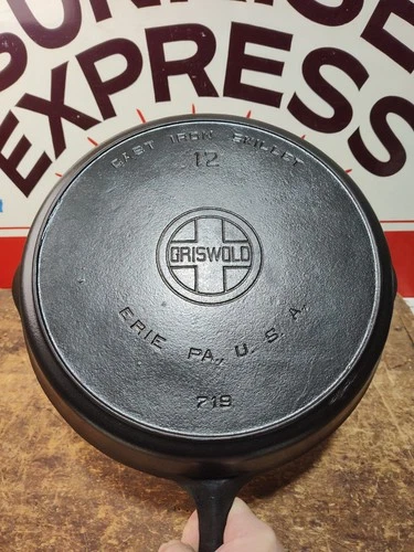 "Fully Restored" GRISWOLD #12 Cast Iron Skillet Pan Large Logo Seasoned Flat