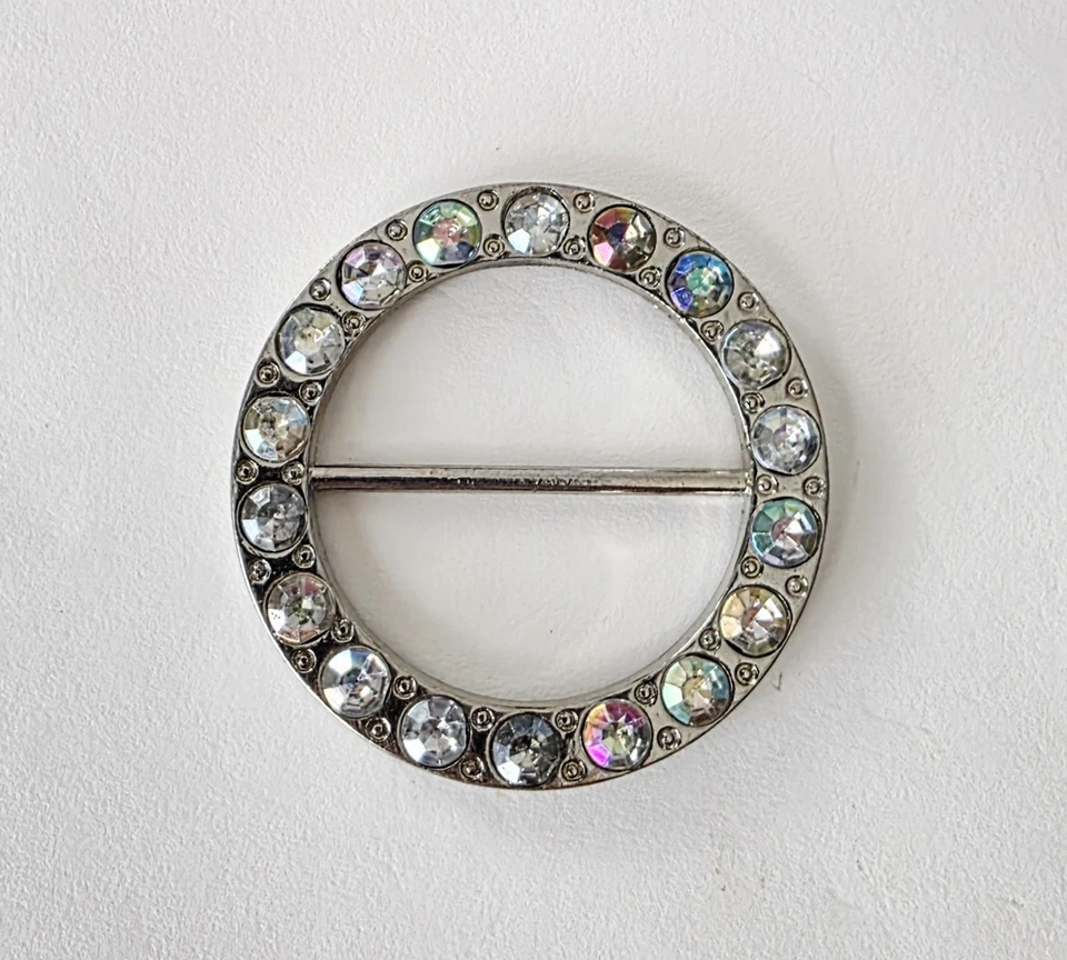 Conjunto Chanel Bufanda Anillo Hebilla Diapositiva Tono Plateado Vintage Cristales Transparentes Foto 3 de 4