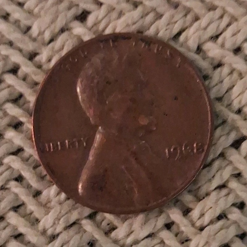 1968 RARE. NO MINT MARK ERRORLincoln Penny BN Brown, Circulated Business Strike
