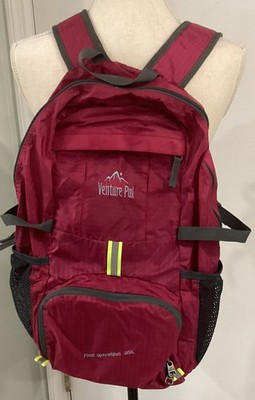 VENTURE PAL Field Operation 35L Travel Hiking Lightweight Packable Maroon NEW