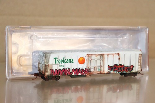 RED CABOOSE RM-21010-08 WEATHERED TROPICANA R-70-15 MECHANICAL REFER CAR 3096 on | Condition: Used