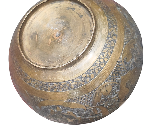 Antique Indian Vase, Hand Engraved Mughal Floral Motifs – Hyderabad Bidri Style - Picture 5 of 5