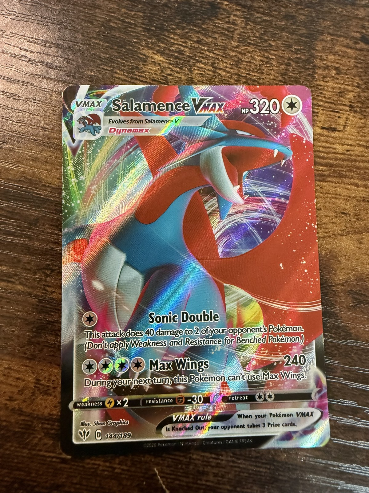 Salamence VMAX 144/189 Holo VMAX Rare Darkness Ablaze Pokemon LP-NM