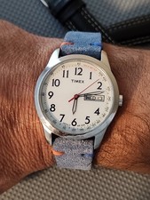 Men's Timex Weekender Day Date Indiglo Quartz Watch! New Battery & Leather Band!