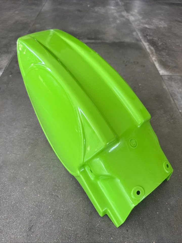 Guardabarros trasero Kawasaki 1981 1982 KX80 OEM #35022-1089-AE Foto 2 de 4