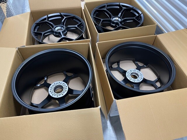 20" NEW LAMBORGHINI HURACAN PERFORMANTE / EVO TECNICA STO RIMS (OEM) CENTER LOCK