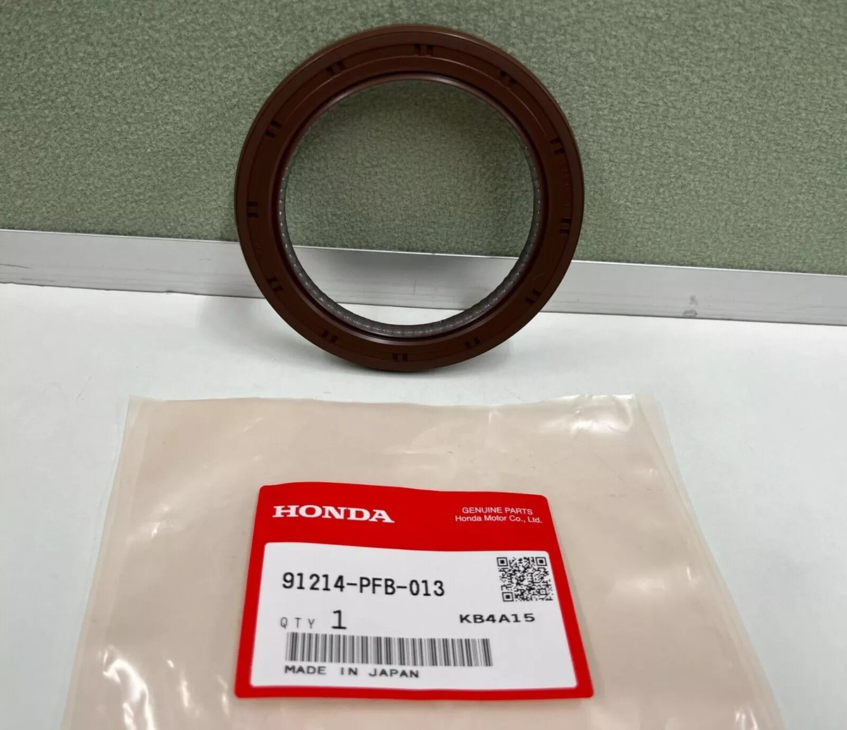 ドカポン Genuine Honda Oil Seal (80X98X8) (Nok) New 91214PFB013