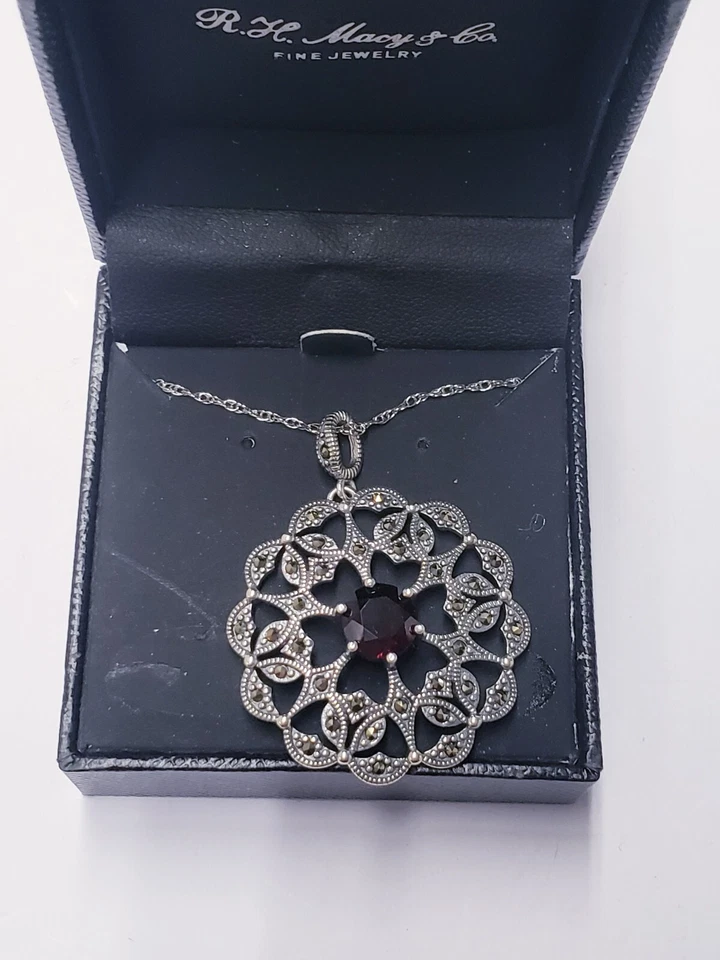 Granate rodolita MACY'S (2 ct. t.w.) & Collar Flor Marcasita 18" en 925 Foto 4 de 4