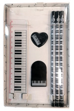 Kit Regalo a Tema Pianoforte 3 Matite 1 Righello 1 Gomma 1 Temperino Musica