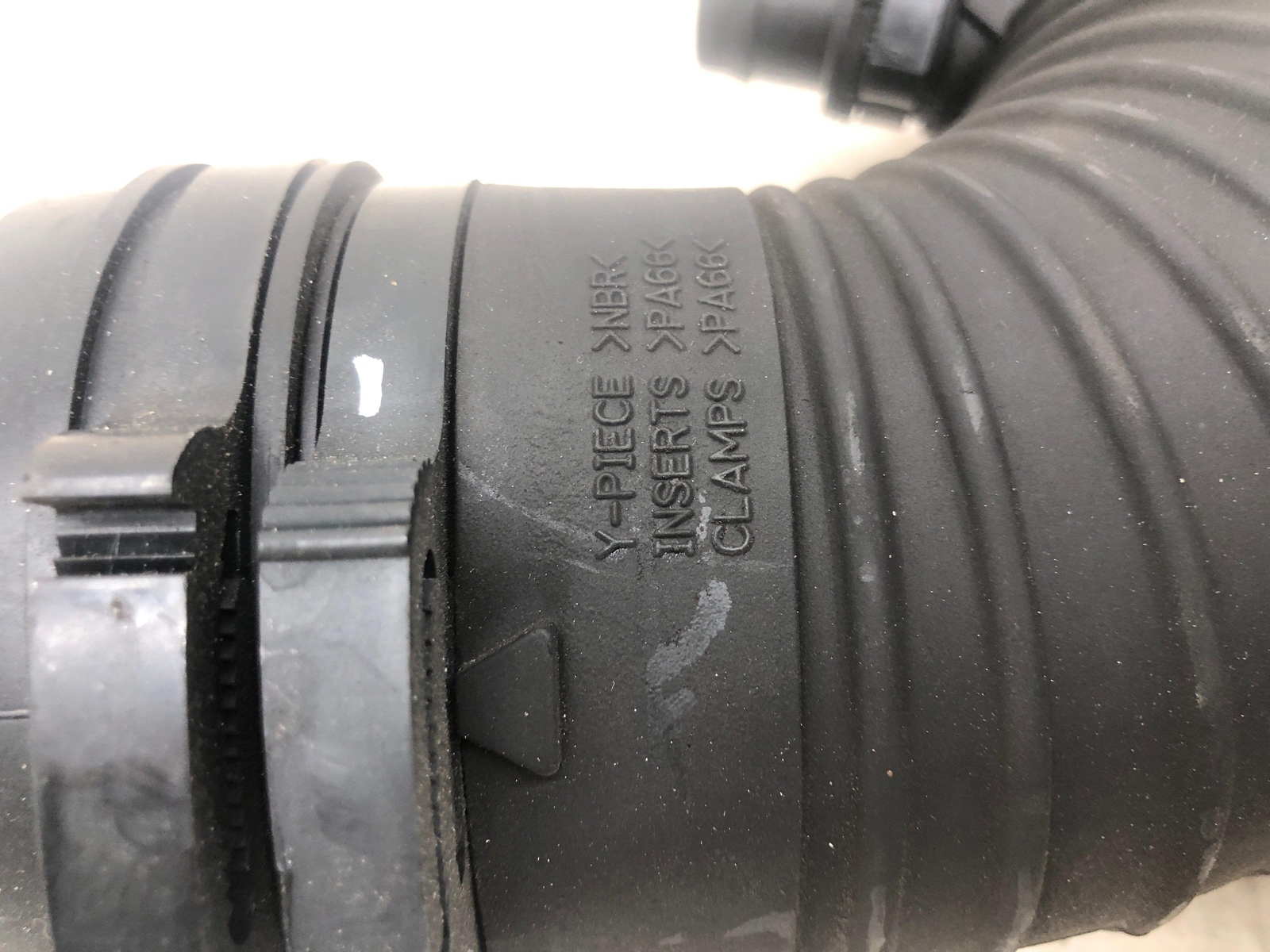 2009 ASTON MARTIN V8 VANTAGE 4.7L AIR INTAKE Y PIPE DUCT HOSE 6G33-9C623-DB OEM