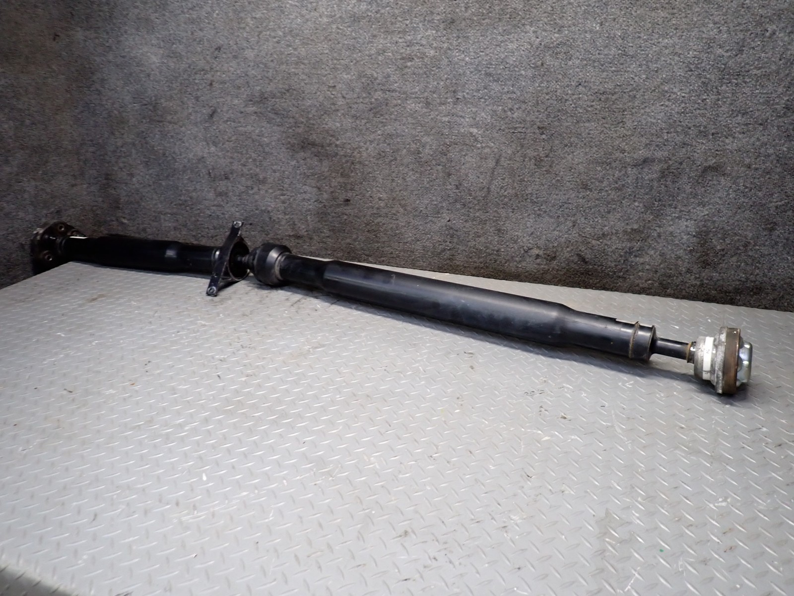 Maserati Quattroporte S Q4 2017-2021 Rear Driveshaft