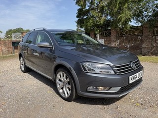 VOLKSWAGEN PASSAT ALLTRACK 2.0 TDI 177 BMT 4MOTION DSG Estate 8 SERVICE STAMPS!