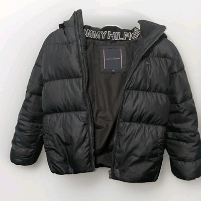Tommy Hilfiger Daunenjacke / Pufferjacke Gr. 140 für Jungen (schwarz)