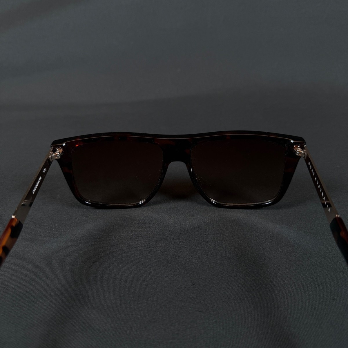 NEW Quay Australia Incognito Tortoise/Bronze Sunglasses Case (Rare) Quay Australia QW000365 TORT/BRN Come Around Round Brown Bar  main image 4