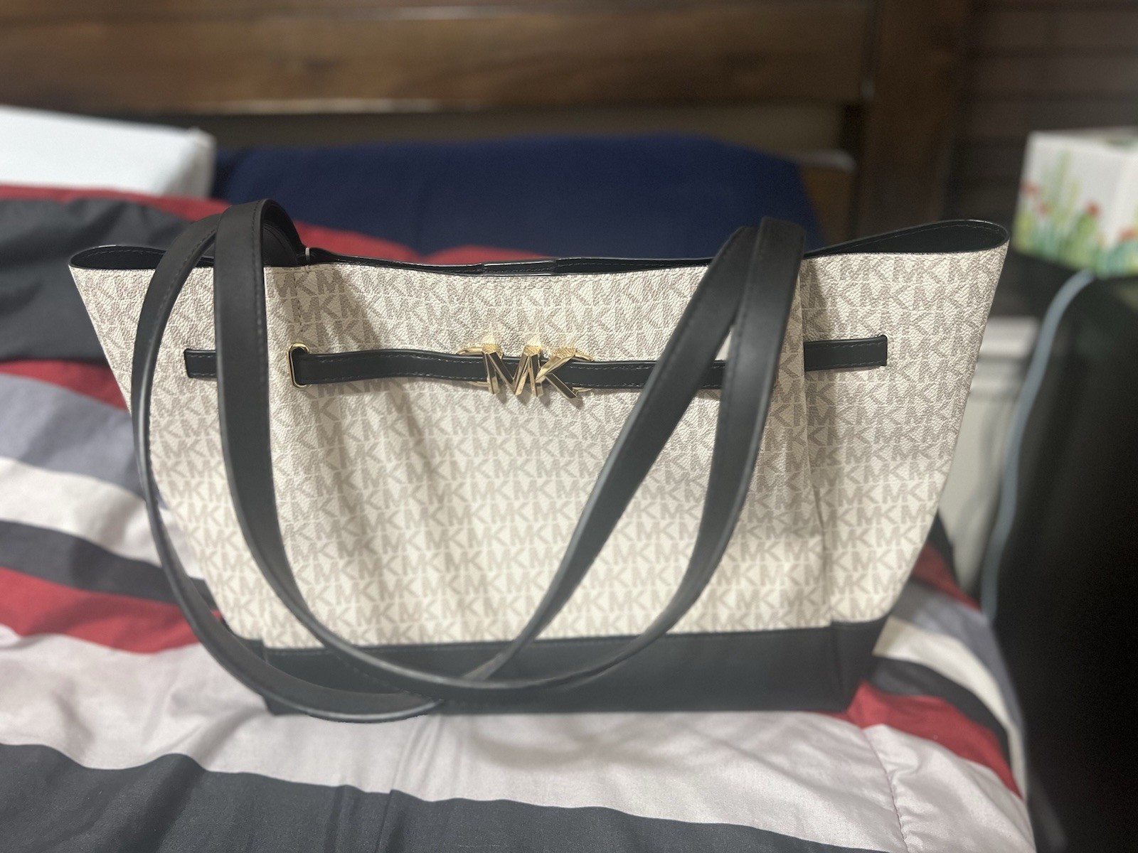 Michael Kors Large - image 1