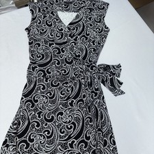 Ann Taylor Dress Women’s Size Small Black White Pattern Wrap Dress Career