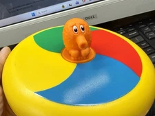 Q Bert frisbee flying disc Arcade game Gottlieb 1983