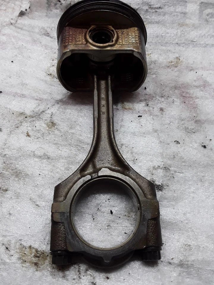 Поршень с соединительным штоком 2,4 л гибридный 2007 TOYOTA CAMRY 3xZ-116P - Изображение 3 из 4