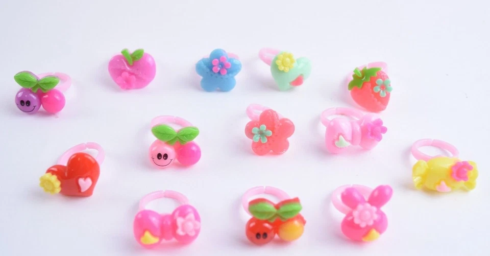 24 X RECUERDOS RINGS 派对爱好 心形 CHERRIES 蝴蝶结 粉色 红色 蓝色 黄色 — 第 3/4 张图片