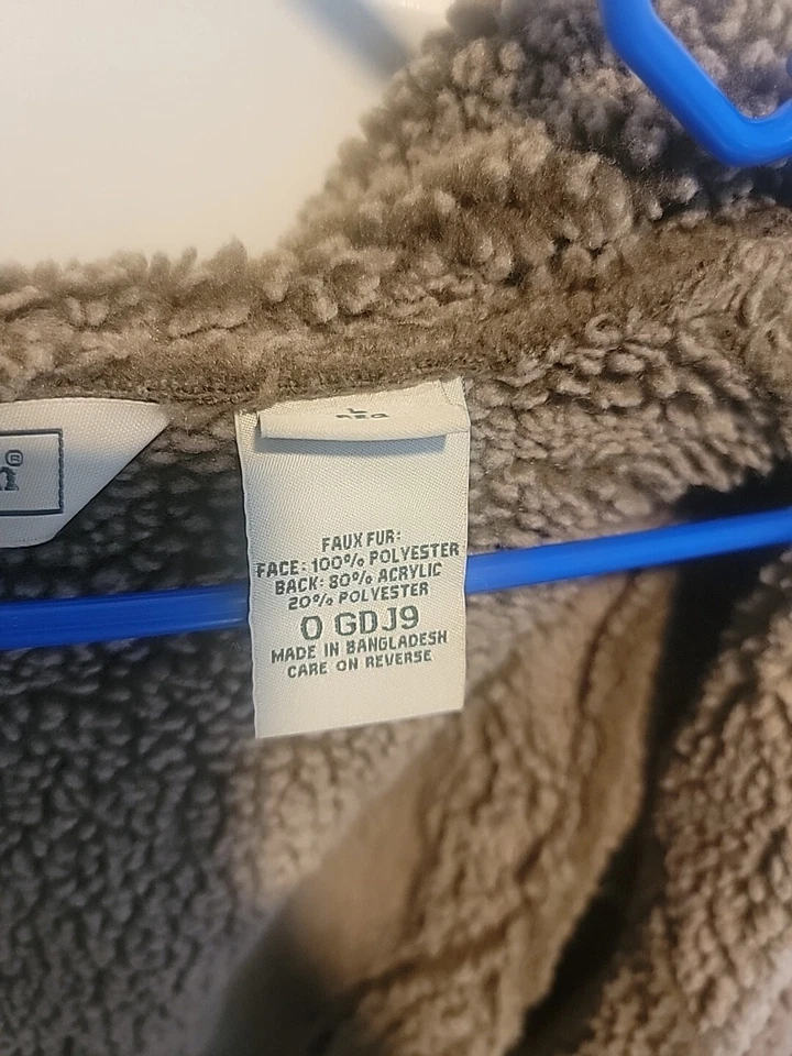 L.L.Bean Womens long sleeve Full Zip faux fur/suede coat w/ hood, size Large - Image 2 of 4