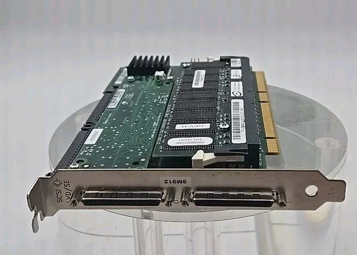 American Megatrends PCI SCSI RAID Adapter Card Series 493 Rev-C1 - Image 4 of 4