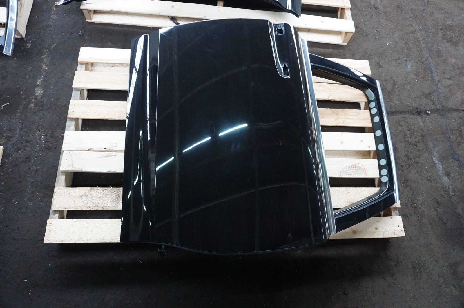 Rear Left Door Shell Black 41527242855 OEM Rolls Royce Ghost Series I 2010