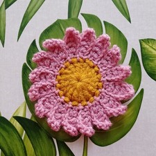 SALE! 🌼Set of 4 Handmade Crochet Daisy Flowers Appliques – for craft projects