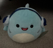 Sharon the Blue Shark w/ earmuffs Squishmallows Plush w/ tag small 8”