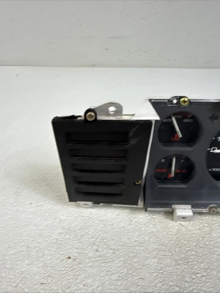 Jeep Cherokee XJ Comanche MJ 1991-1996 calibre 6 clúster 226 k millas OEM 56009014 Foto 2 de 4