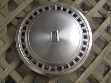 1979 1985 Olds Toro Oldsmobile Toronado 1 Hubcap Wheel Cover Antique Center Cap