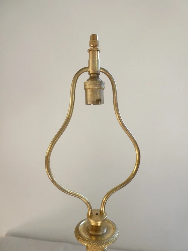 Pieds de lampe bougeoir flambeau Empire bronze doré finement ciselé - Photo 3/4