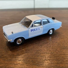 Vanguards 1/43 Scale VA08702 - Vauxhall Viva - Bedfordshire & Luton Police #1061
