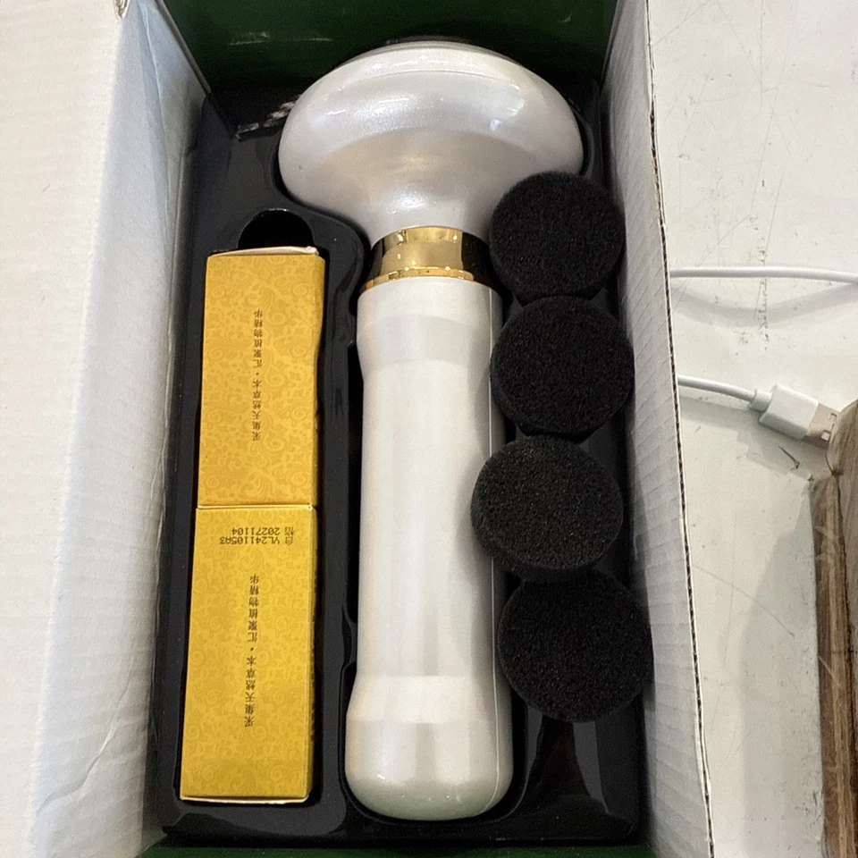 Instrumento de masaje inteligente con ventosas de presión negativa Modelo: DS - A15智慧刮痧拔罐儀 Foto 2 de 4