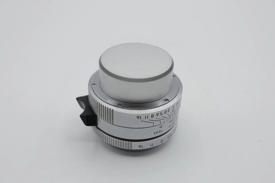 Leitz Leica Summicron ASPH 35mm f/2.0 LTM (11608) con caja, bolsa, pantalla y tapas Foto 4 de 4