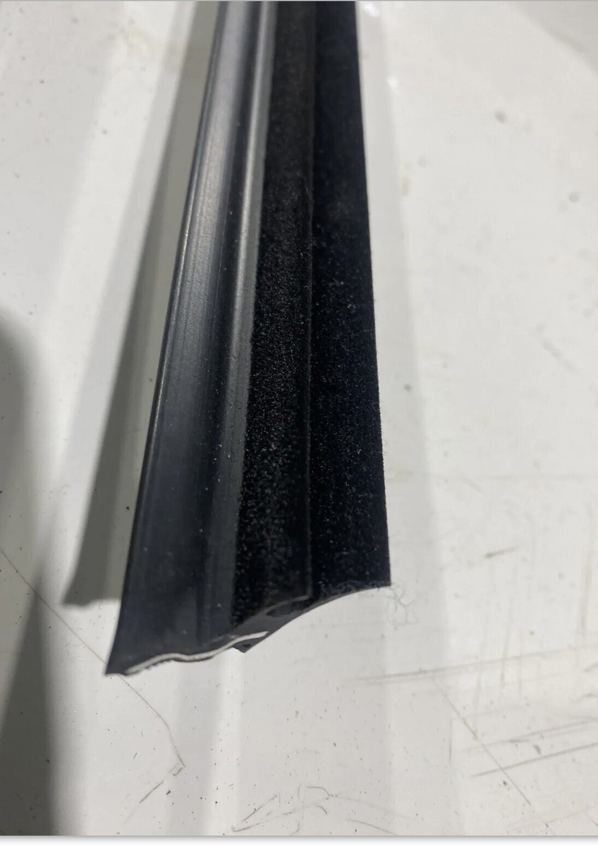 BMW E30 SEDAN Outer Door Window weather strip Seal ♯123 apple watch エルメス純正 シリコン/ラバー レディース