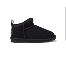 Australian Luxe Cozy Ultra Short Boots in Black. New in Box. Size 9.