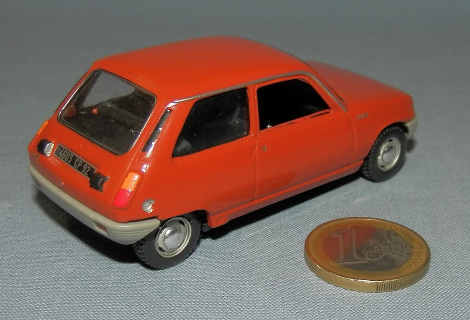 Vitesse 1/43 réf V98030 : Renault R5 L Sedan 1972 (Orange) - Photo 3/4