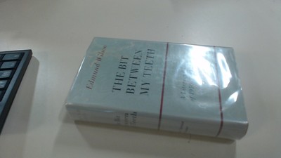 			Das Bit zwischen meinen Zähnen, Edmund Wilson, Farrar Straus und Co., 1		