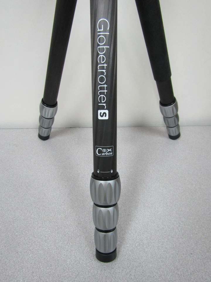 MeFOTO GTSCTTN GlobeTrotter S Carbon Fiber Travel Tripod (Titanium) (a) - Image 4 of 4
