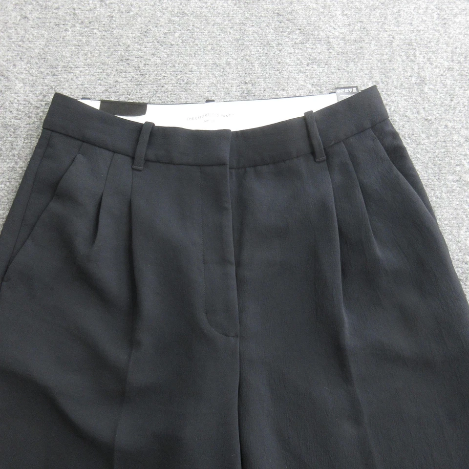 Calça Aritzia Feminina 10 Curta Preta The Effortless Perna Larga Plissada Vestida - Imagem 4 de 4