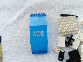 Lego SPACE FUTURON 6932 Stardefender 200 Space Astronaut Spaceship