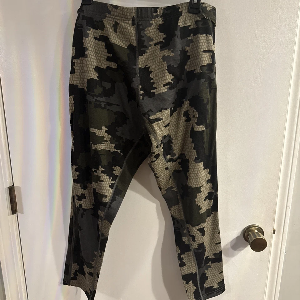 Kuiu Verde 2.0 Merino Wool Zip-Off Hunting Base Layer Bottoms-large Campcore - Image 3 of 4