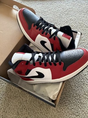 Nike Air Jordan 1 Mid Chicago Toe 554724-069 Men's Size 12 Brand New