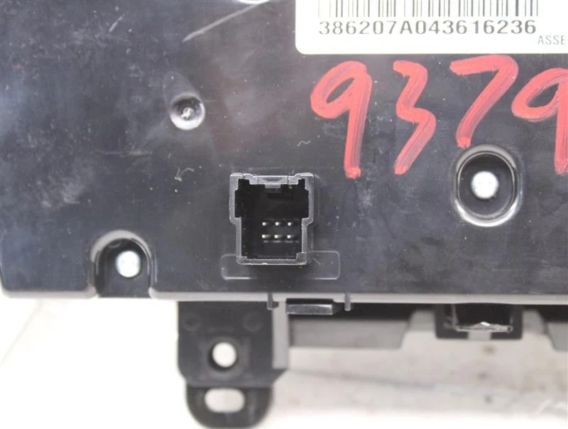 CONTROLES DE TEMPERATURA Chevrolet Cruze Orlando 12 13 14 15 16 95146207 937933 Foto 3 de 4
