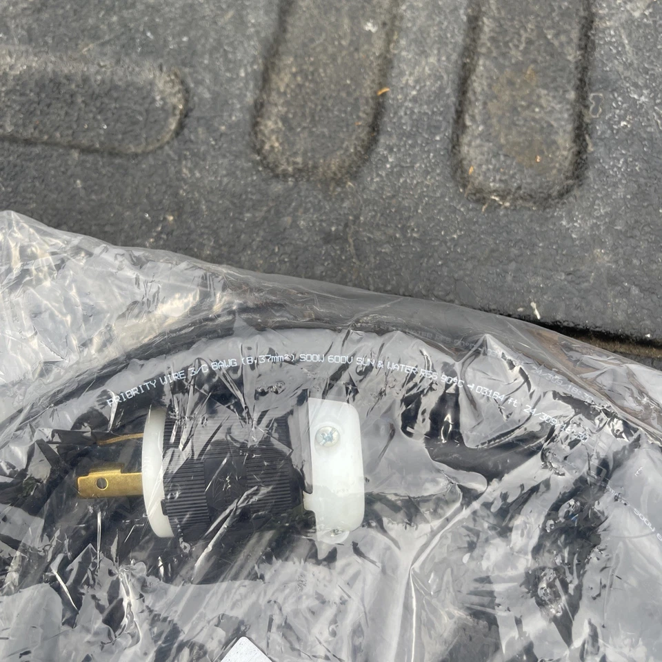 Vertiv 540946 14' Molex 240 vac AC Cord L6-30p NEW Hubbell Twist Lock Emerson - Image 3 of 4