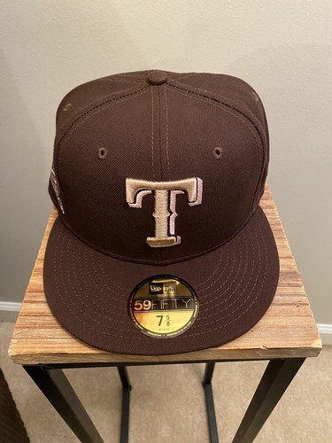 Sports World Brown Pink Texas Rangers 
