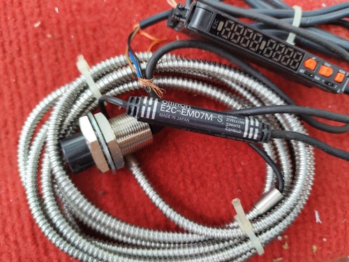 P:MP12 OMRON E2C-EM07M-S , E2C intelligent displacement sensor - Picture 4 of 5