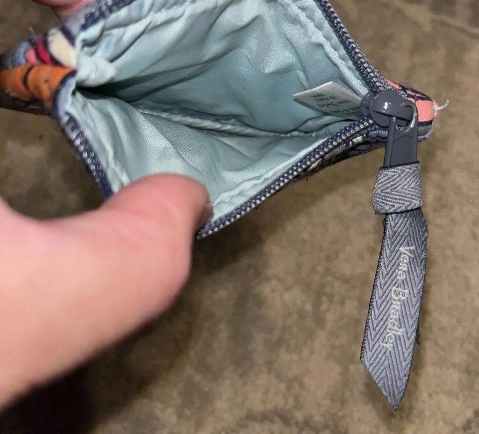 Vera Bradley Credit Card Coin Purse in Tropical Evening Gray Floral 5 X 3.5 - Image 3 of 3