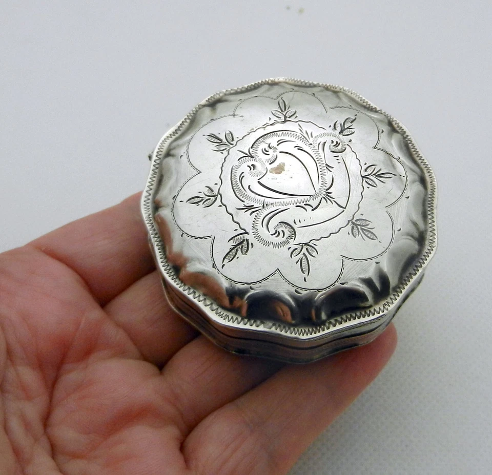 Antigua caja de baratijas holandesa de píldoras de tabaco de plata .833 1874 Foto 3 de 4