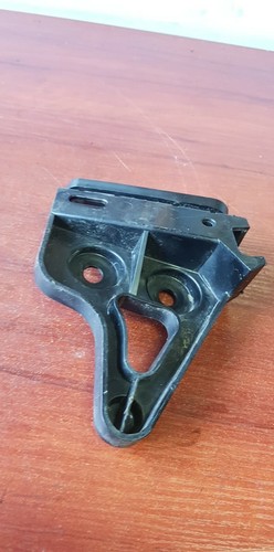 BMW E91 3er Führung für Rückleuchte links 7127717